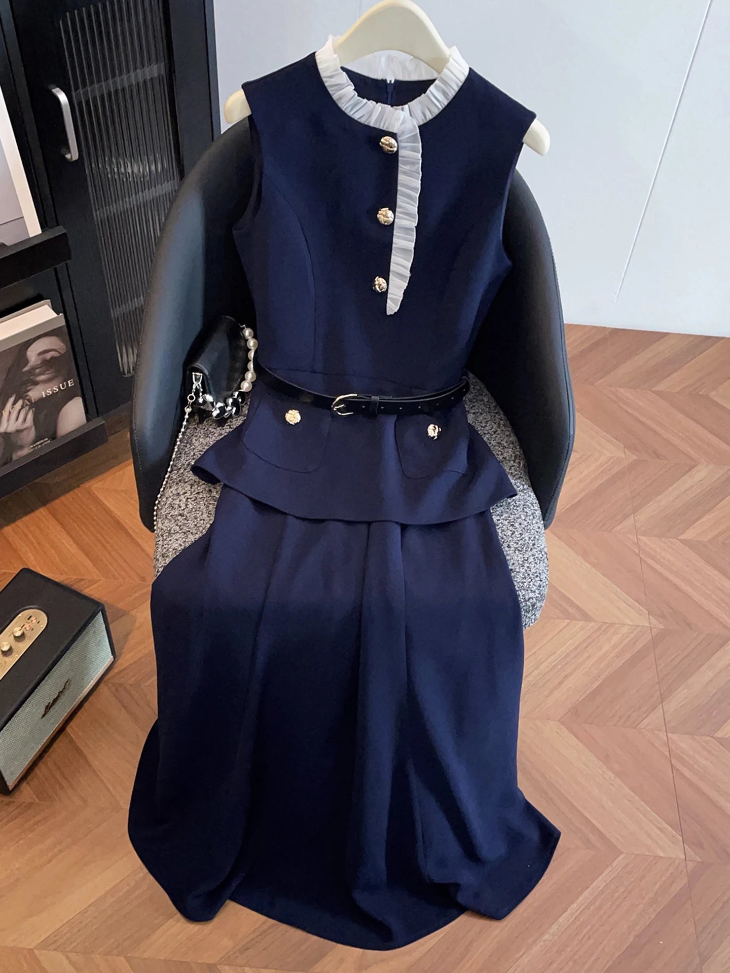 French Style Mock Two-Piece Vest Dress with Lace Trim Elegant Spring Summer Autumn Ladies Fashion Soft Medium Thickness A-Lin...
French Style Mock Two-Piece Vest Dress with Lace Trim Elegant Spring Summer Autumn Ladies Fashion Soft Medium Thickness A-Lin...