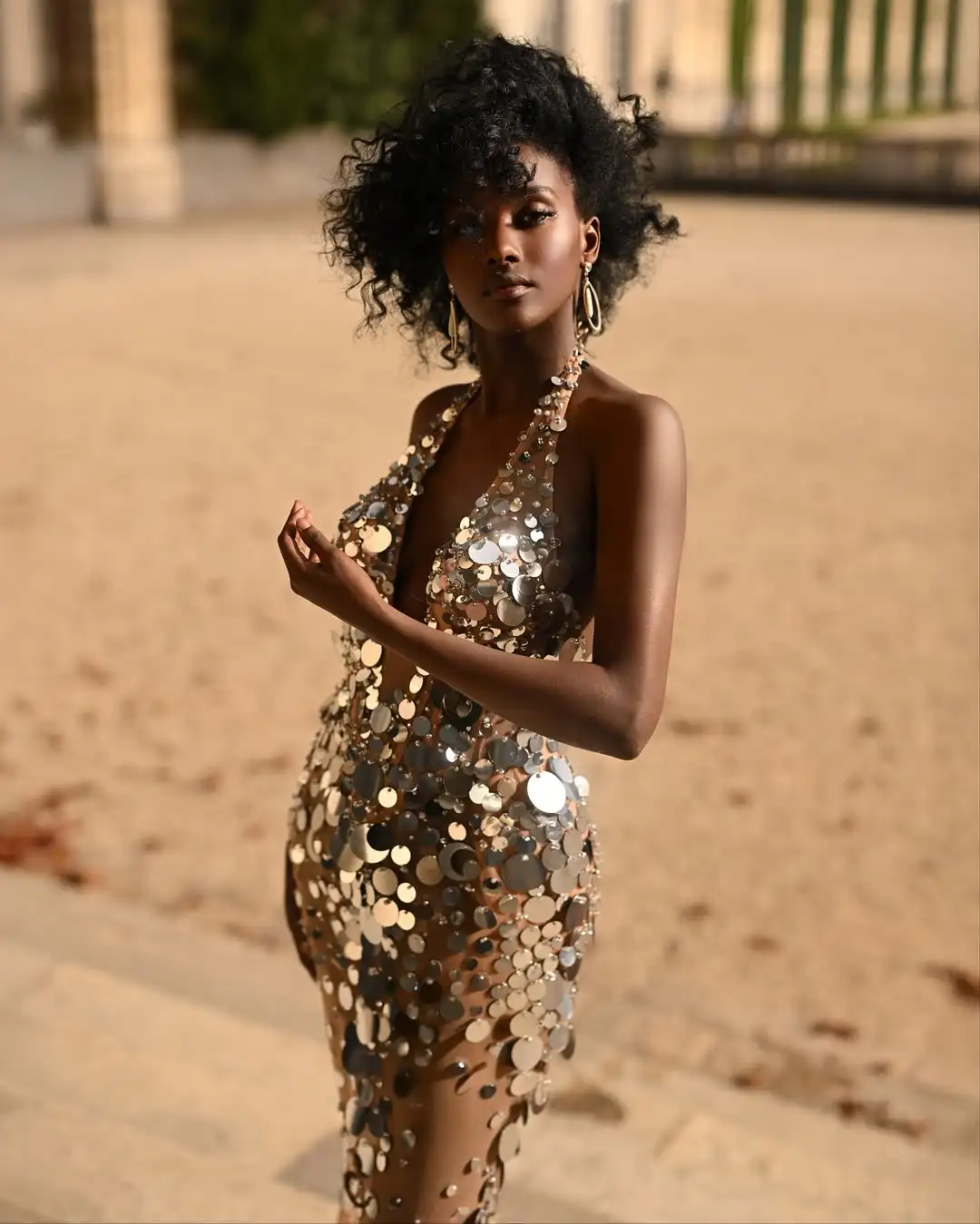 Ofherown Shiny Sequins Beaded Sheer Tulle Prom Dresses Halter Deep-V Neck Mermaid Evening Gown for Women Party Special Occasion
Ofherown Shiny Sequins Beaded Sheer Tulle Prom Dresses Halter Deep-V Neck Mermaid Evening Gown for Women Party Special Occasion