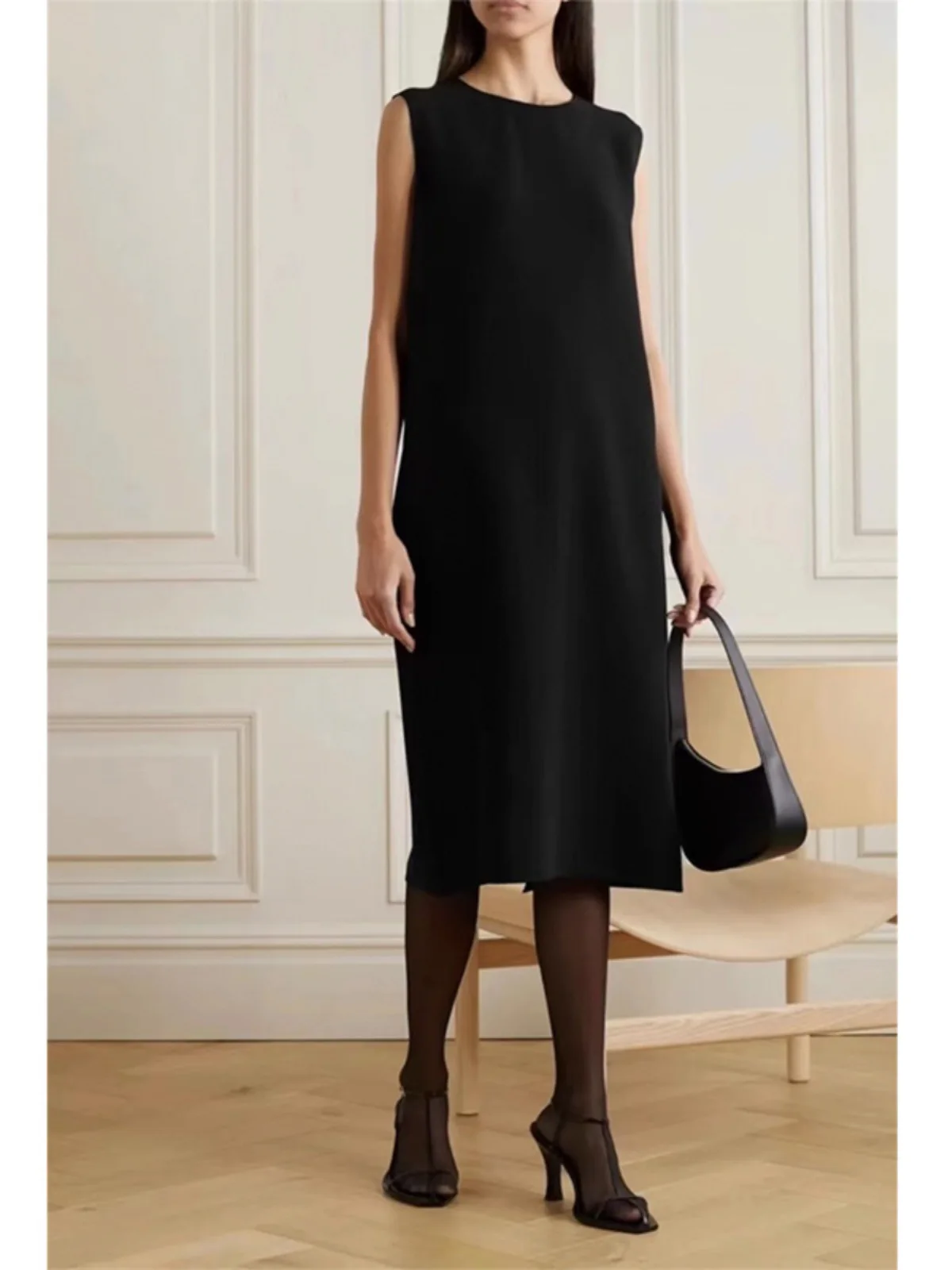 Dave&di 2025 Spring And Summer New Minimalist Triacetate Fabric Split Sleeveless Medium Length Dress For Women
Dave&di 2025 Spring And Summer New Minimalist Triacetate Fabric Split Sleeveless Medium Length Dress For Women
