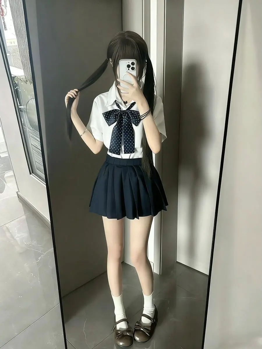 Cute Style Short Sleeve Shirt And Short Skirt Set School Uniform JK Uniform Women's Basic Pleated Skirt Outfit Summer Fashion
Cute Style Short Sleeve Shirt And Short Skirt Set School Uniform JK Uniform Women's Basic Pleated Skirt Outfit Summer Fashion
