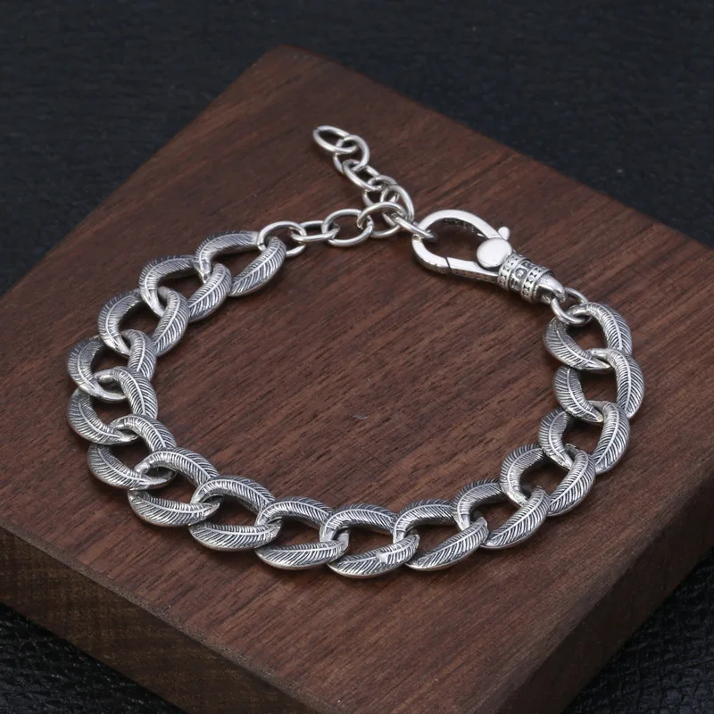 s925 sterling silver personality student jewelry men's and women's fashion Thai silver distressed Mori creative feather bracelet
s925 sterling silver personality student jewelry men's and women's fashion Thai silver distressed Mori creative feather bracelet