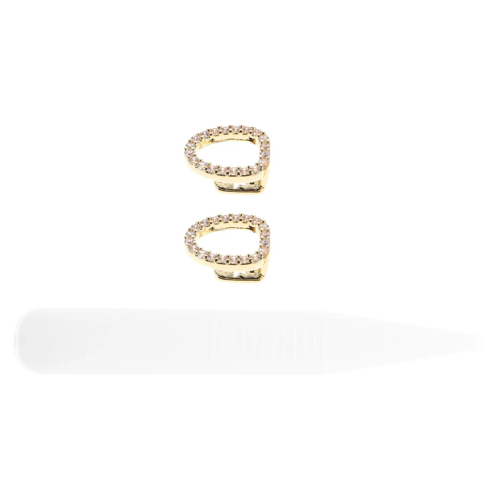 1Set Hip Hop Grill Teeth Gold Plated Copper Single Tooth Caps Removable Mouthpiece Party Stage Rapper Accessories Shiny Mouth
1Set Hip Hop Grill Teeth Gold Plated Copper Single Tooth Caps Removable Mouthpiece Party Stage Rapper Accessories Shiny Mouth