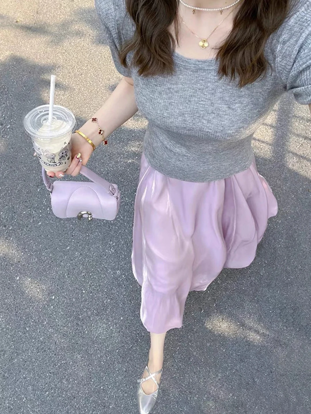 Korean Style Soft Grey Knitted Short Sleeve Top And Purple Satin Half Skirt Two Piece Set for Women Summer Elegance
Korean Style Soft Grey Knitted Short Sleeve Top And Purple Satin Half Skirt Two Piece Set for Women Summer Elegance