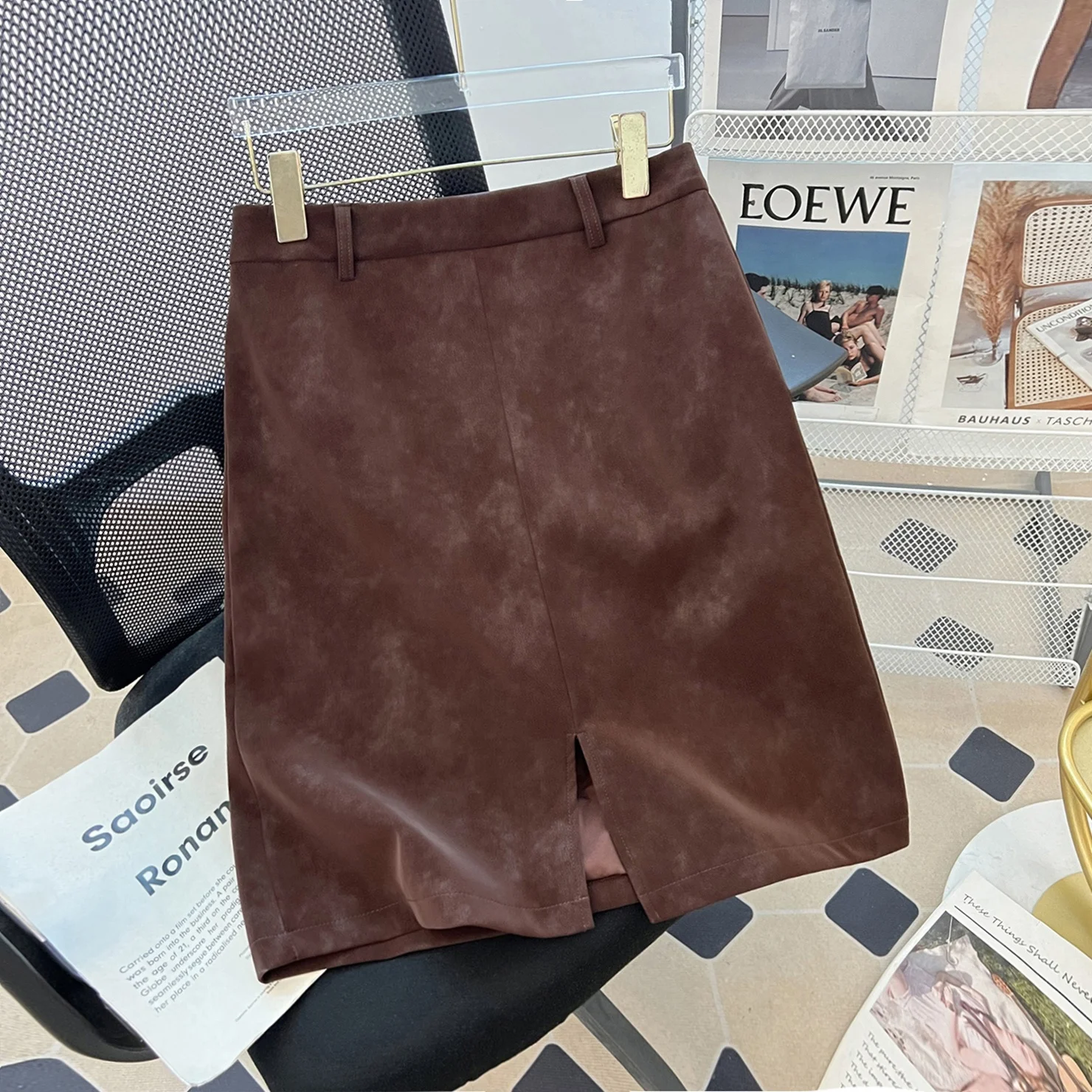 High Waist A-Line Midi Skirt Women's Vintage Leather Skirt Ba Split Faionable Street Sle Autumn Winter Collection
High Waist A-Line Midi Skirt Women's Vintage Leather Skirt Ba Split Faionable Street Sle Autumn Winter Collection