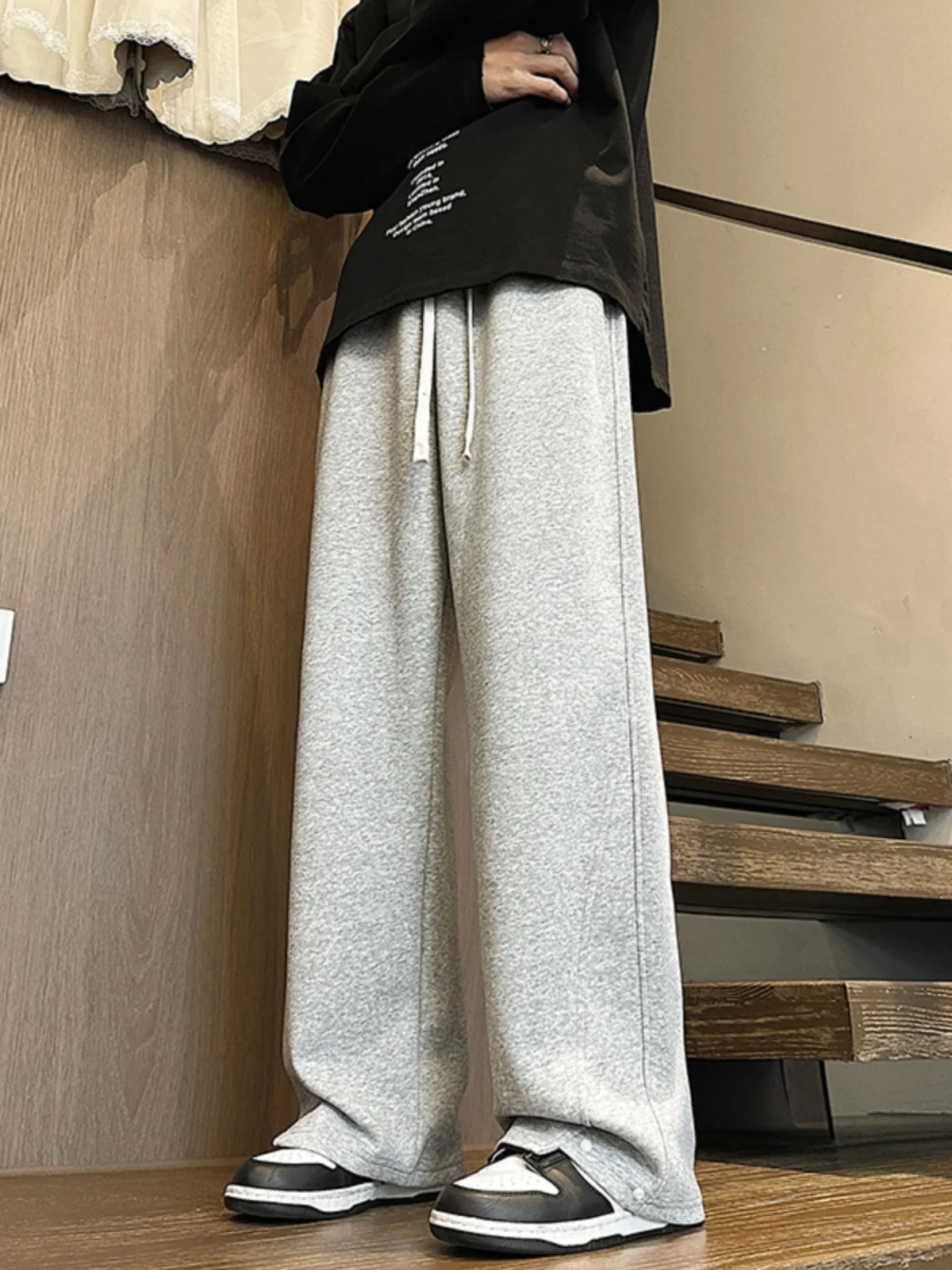 American High Street Spor Men's Casual Pants Spring Autumn Loose Straight Leg Wide Leg Long Pants Oversize Heavyweight Leis...
American High Street Spor Men's Casual Pants Spring Autumn Loose Straight Leg Wide Leg Long Pants Oversize Heavyweight Leis...