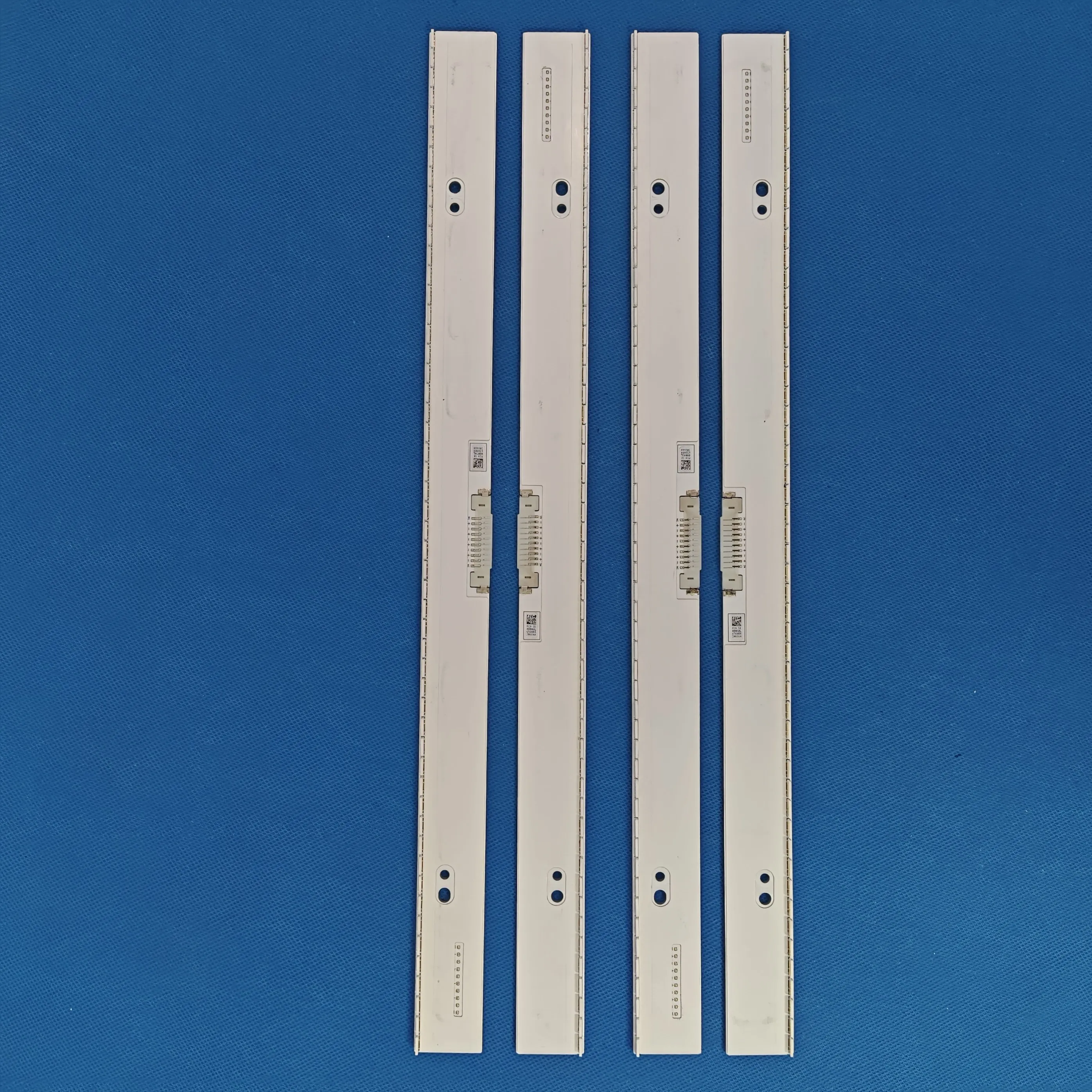 LED VU85_650SM0_R1 UA65HU8500J UE65HU7500T UN65HU8550F UA65HU8500 UN65HU8500 UA65HU7500 UE65HU7500 UE65HU7580 BN96-30670A 30666A
LED VU85_650SM0_R1 UA65HU8500J UE65HU7500T UN65HU8550F UA65HU8500 UN65HU8500 UA65HU7500 UE65HU7500 UE65HU7580 BN96-30670A 30666A