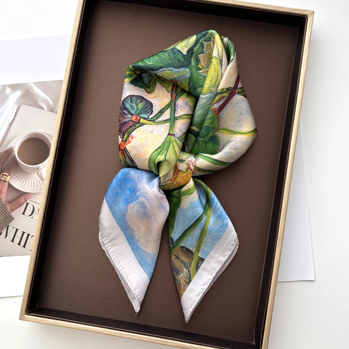 Imitation Silk Square Scarf For Women Printed Scarves Bandanas Luxury Hijab Neckerchief Elegant Beach Shawl Wraps
Imitation Silk Square Scarf For Women Printed Scarves Bandanas Luxury Hijab Neckerchief Elegant Beach Shawl Wraps
