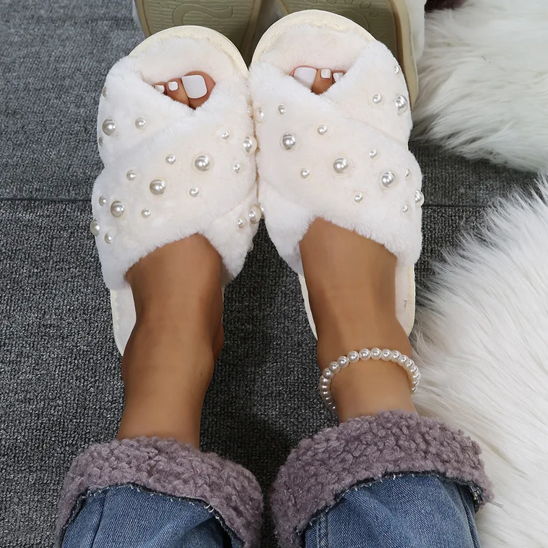New Autumn/Winter 2025 Fur Slippers for Women, Flat-bottomed Home, Indoor Slippers, Warm Pearl Floor, Cross Slippers for Women
New Autumn/Winter 2025 Fur Slippers for Women, Flat-bottomed Home, Indoor Slippers, Warm Pearl Floor, Cross Slippers for Women