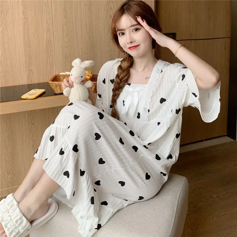 Summer Nightgown New Short-sleeved Pajamas for Women Korean Cute Long Home Clothes Lingerie Sexy Women's Nightwear Bathing Robe
Summer Nightgown New Short-sleeved Pajamas for Women Korean Cute Long Home Clothes Lingerie Sexy Women's Nightwear Bathing Robe