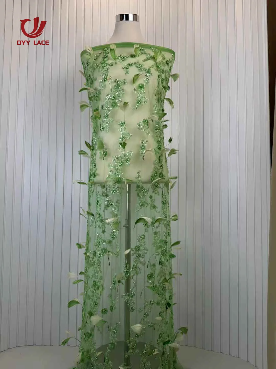 African 3D Feather Lace Fabric High Quality Embroidery French Sequins Beaded Lace Fabric For Nigerian Wedding Party Dresses
African 3D Feather Lace Fabric High Quality Embroidery French Sequins Beaded Lace Fabric For Nigerian Wedding Party Dresses