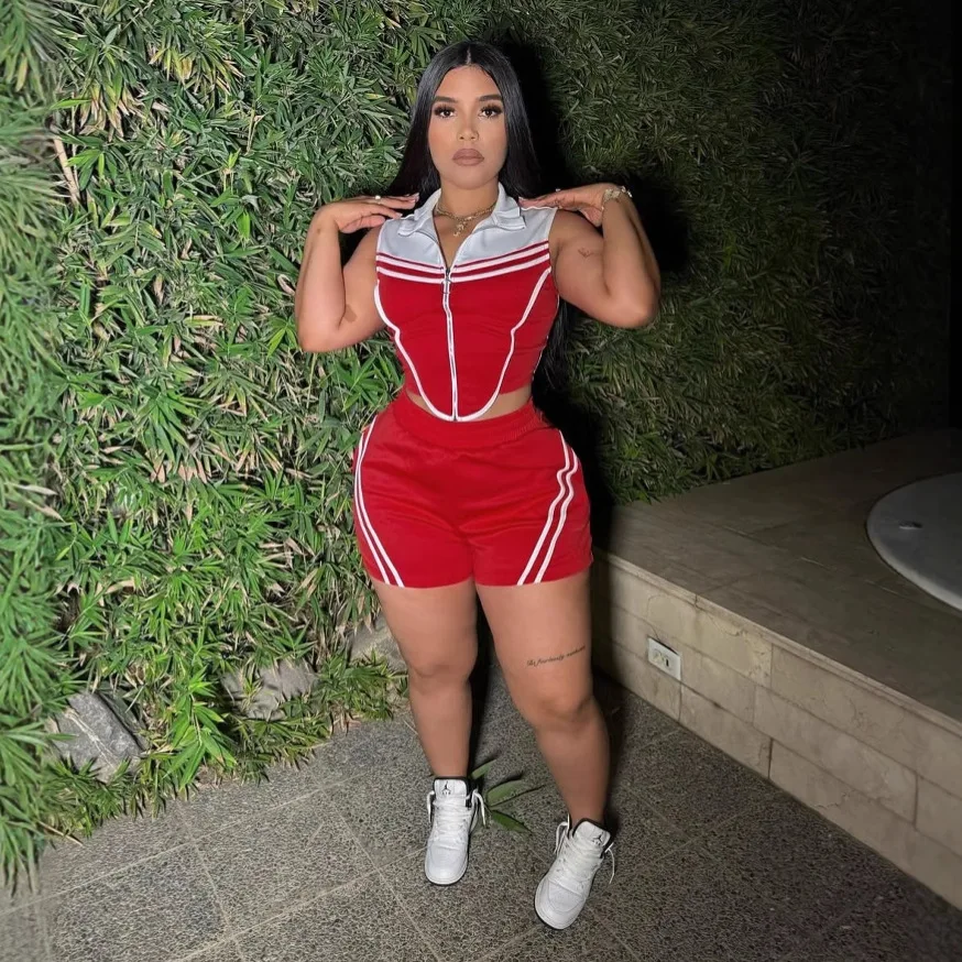 Summer Fashion Two Piece Set Women Lapel Sleeveless Zipper Vest Shorts Casual Sports Two Piece Set
Summer Fashion Two Piece Set Women Lapel Sleeveless Zipper Vest Shorts Casual Sports Two Piece Set