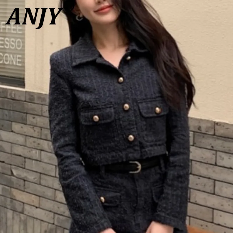 ANJY Autumn Winter New Women Washed Distressed Light Luxury Long Sleeve Fur Collar Denim Jacket Chic Ins High Street Coat A11107
ANJY Autumn Winter New Women Washed Distressed Light Luxury Long Sleeve Fur Collar Denim Jacket Chic Ins High Street Coat A11107