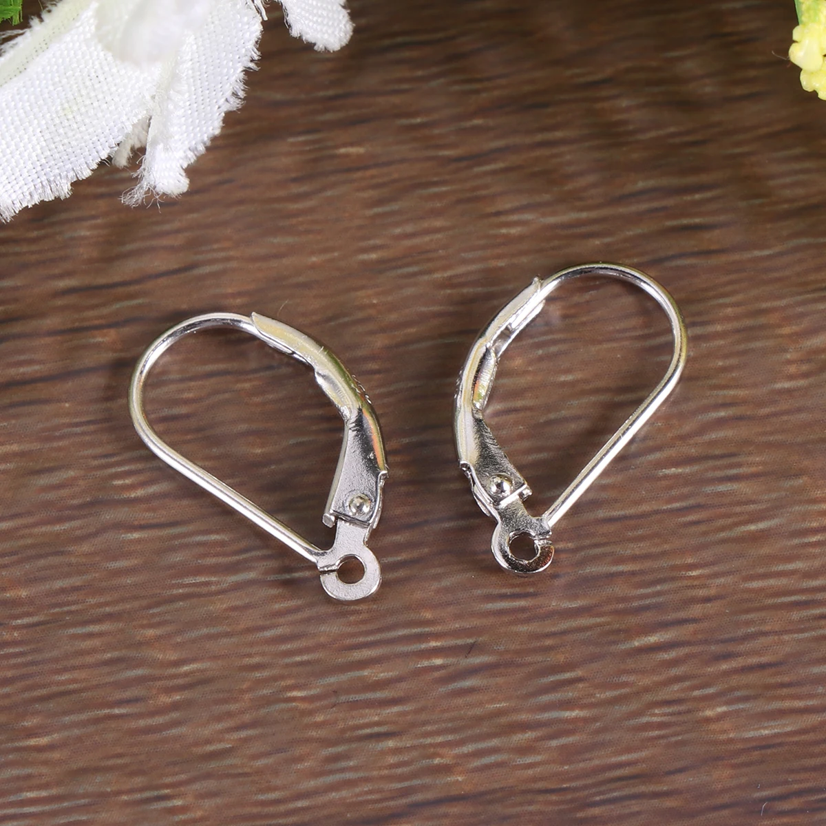 3 Pairs French Ear Hook DIY Jewelry Accessories Earrings Metal Clasps Handmade Hooks
3 Pairs French Ear Hook DIY Jewelry Accessories Earrings Metal Clasps Handmade Hooks