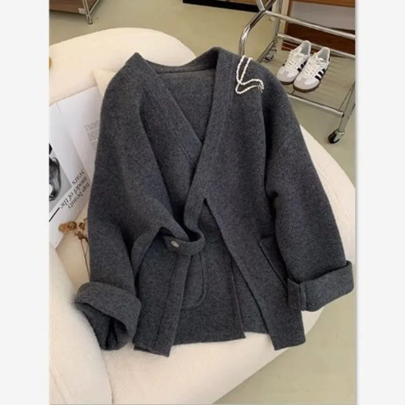 Women's Autumn Winter Sweaters Coats Knitted Cardigans Asymmetrical Soft and Plush Thickened Minimalist Comfortable Versatile
Women's Autumn Winter Sweaters Coats Knitted Cardigans Asymmetrical Soft and Plush Thickened Minimalist Comfortable Versatile