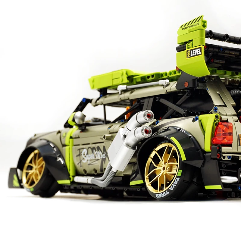 High-quality GULY 10632 Metallic BM MINI City Hypercar Model Building Block 1:10 Sports Car Assembly Kid DIY Toy Christmas Gifts
High-quality GULY 10632 Metallic BM MINI City Hypercar Model Building Block 1:10 Sports Car Assembly Kid DIY Toy Christmas Gifts