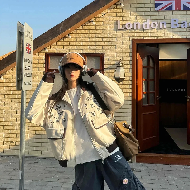 American Vintage Cargo Jacket Women Embroidered Patchwork Harajuku Spring Coat Y2K Streetwear Cute Graphic Long Sleeve Top
American Vintage Cargo Jacket Women Embroidered Patchwork Harajuku Spring Coat Y2K Streetwear Cute Graphic Long Sleeve Top