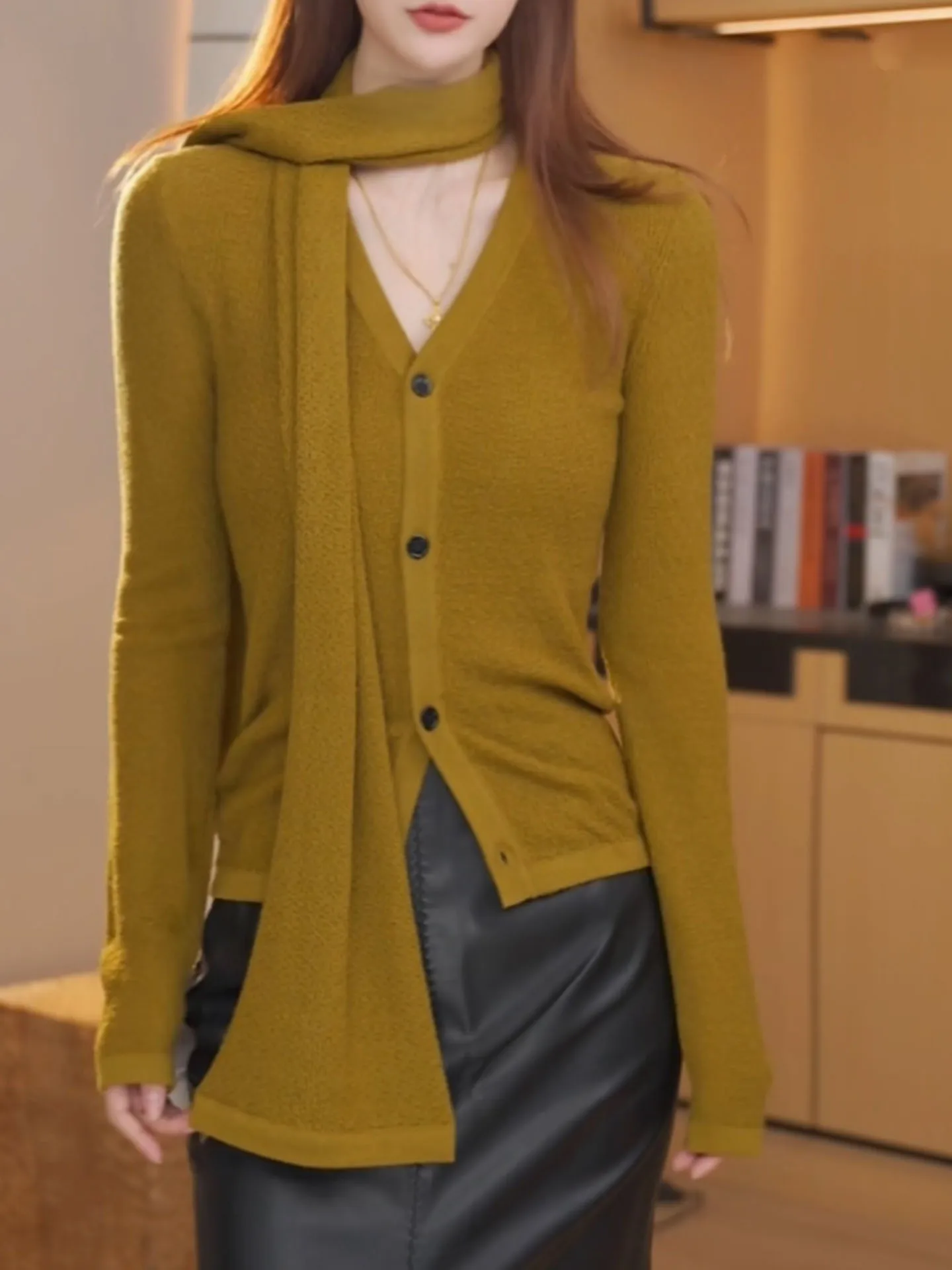 Sexy Tight Fit Long Sve V-Ne Knitted Base Layer Top Strappy Yellow Color Enhancing Women's plus Size Faion Autumn 2025
Sexy Tight Fit Long Sve V-Ne Knitted Base Layer Top Strappy Yellow Color Enhancing Women's plus Size Faion Autumn 2025