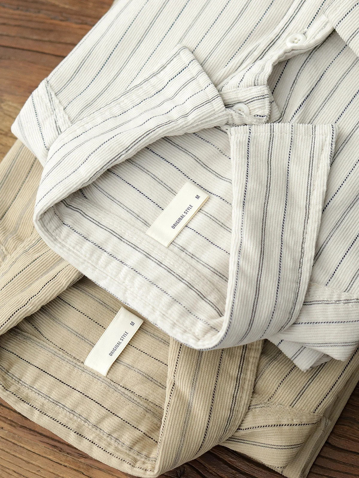 Вельветовая длинная све irt, мужская весенняя японская одежда, винтажная светло-бежевая свободная повседневная рабочая одежда для отдыха, хлопок 00%
Вельветовая длинная све irt, мужская весенняя японская одежда, винтажная светло-бежевая свободная повседневная рабочая одежда для отдыха, хлопок 00%