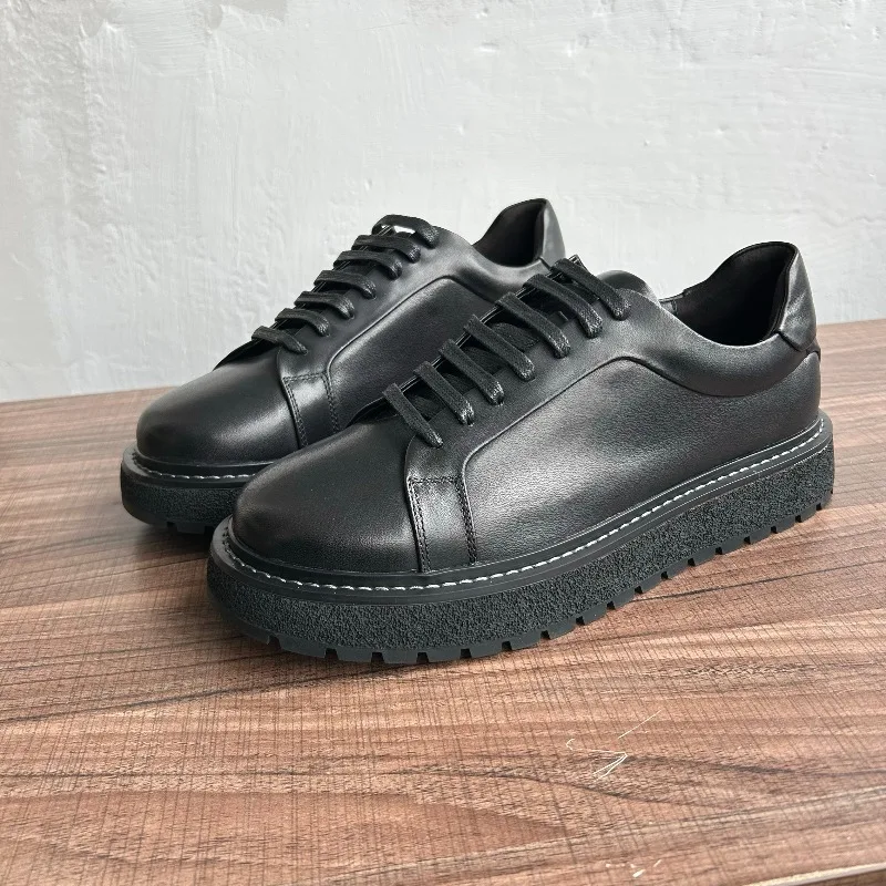 Vintage Men Black Leather Shoes Comfortable Formal Business Derby Shoes British-Style Casual Shoes
Vintage Men Black Leather Shoes Comfortable Formal Business Derby Shoes British-Style Casual Shoes