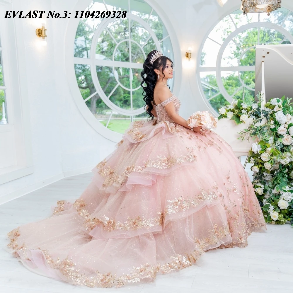 EVLAST индивидуальное блестящее платье Quinceanera, бальное платье, золотое кружевное платье с аппликацией и бисером, многоуровневое милое платье 16, Vestido De 15 Anos E3Q383
EVLAST индивидуальное блестящее платье Quinceanera, бальное платье, золотое кружевное платье с аппликацией и бисером, многоуровневое милое платье 16, Vestido De 15 Anos E3Q383