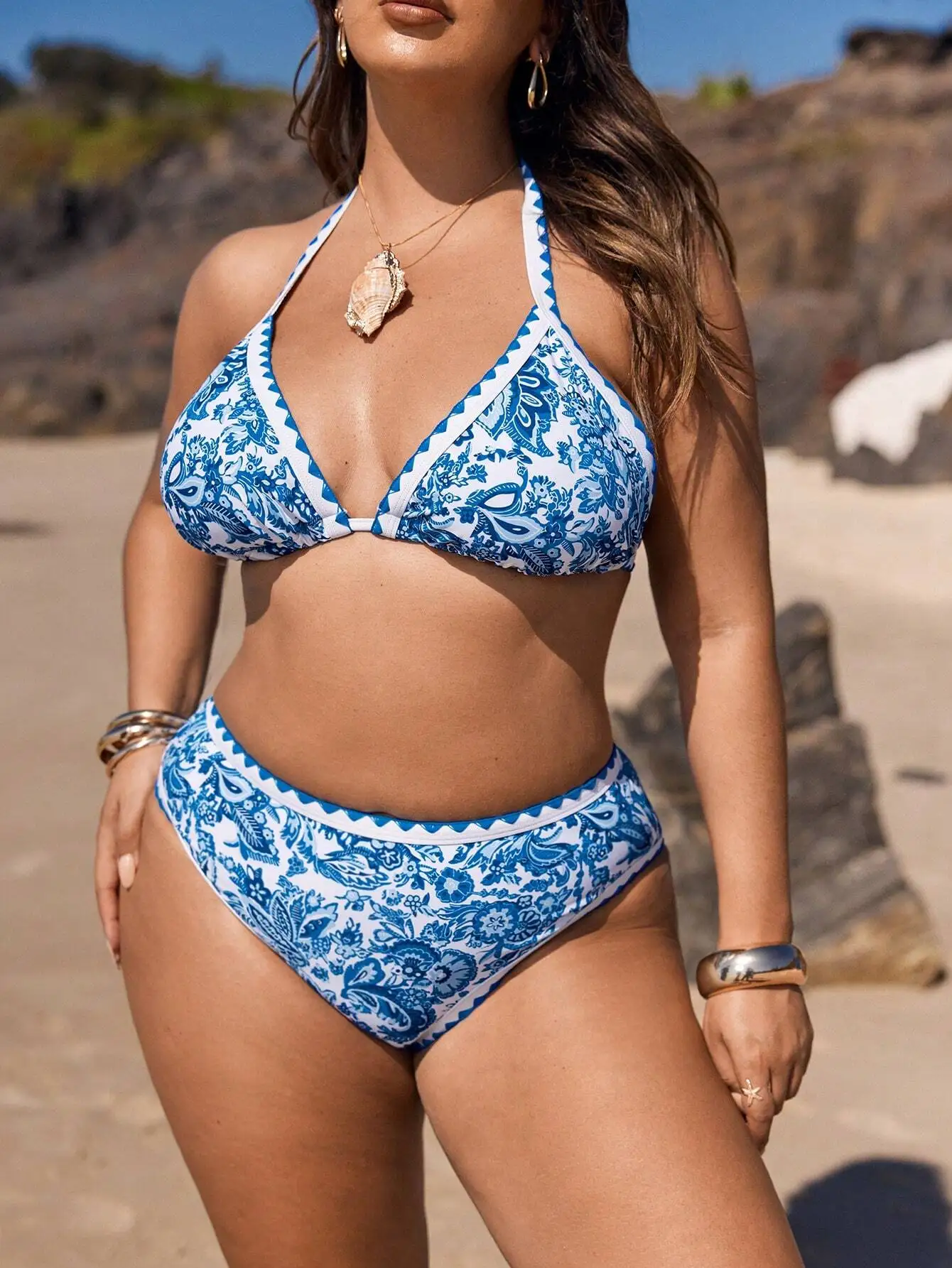 Halter Neck Tied Back Allover Print Bikini Set Summer
Halter Neck Tied Back Allover Print Bikini Set Summer
