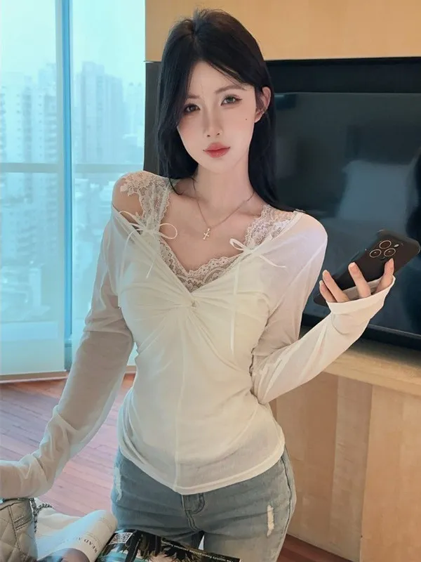 Pure Desire Sexy One-Shoulder Women's Top Lace Inner Wear Two-Piece Set Autumn Winter Design Beautiful Base Shirt Knot
Pure Desire Sexy One-Shoulder Women's Top Lace Inner Wear Two-Piece Set Autumn Winter Design Beautiful Base Shirt Knot