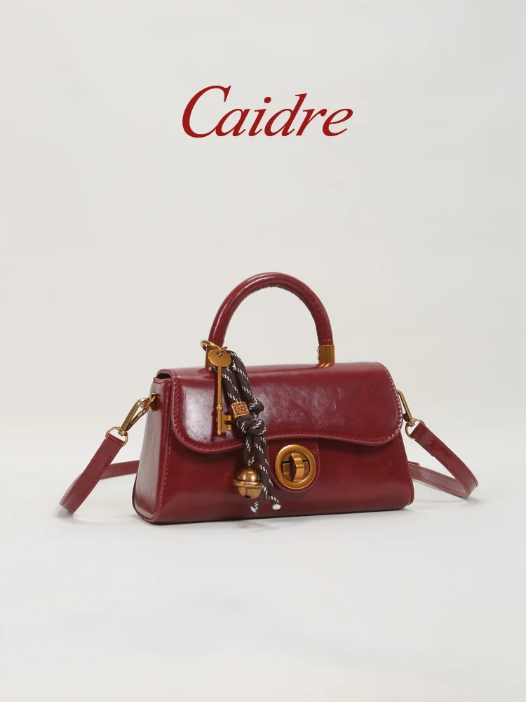 Caidre Red Wedding Bag New Year's Small Square Handbag Shoulder Crossbody Bag Korean Style Soft Handle Casual Lock Buckle
Caidre Red Wedding Bag New Year's Small Square Handbag Shoulder Crossbody Bag Korean Style Soft Handle Casual Lock Buckle