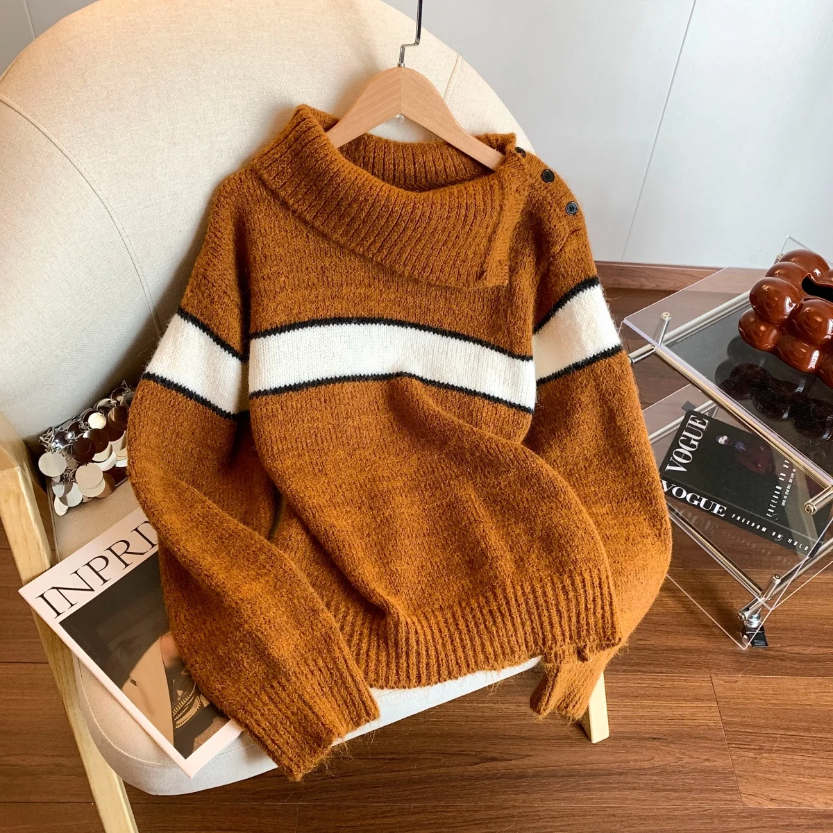 Женский коричневый полосатый пуловер, свитер, винтажный джемпер 2000-х годов Y2k, трикотаж, водолазка с длинными рукавами, свитер, весенне-осенняя одежда
Женский коричневый полосатый пуловер, свитер, винтажный джемпер 2000-х годов Y2k, трикотаж, водолазка с длинными рукавами, свитер, весенне-осенняя одежда