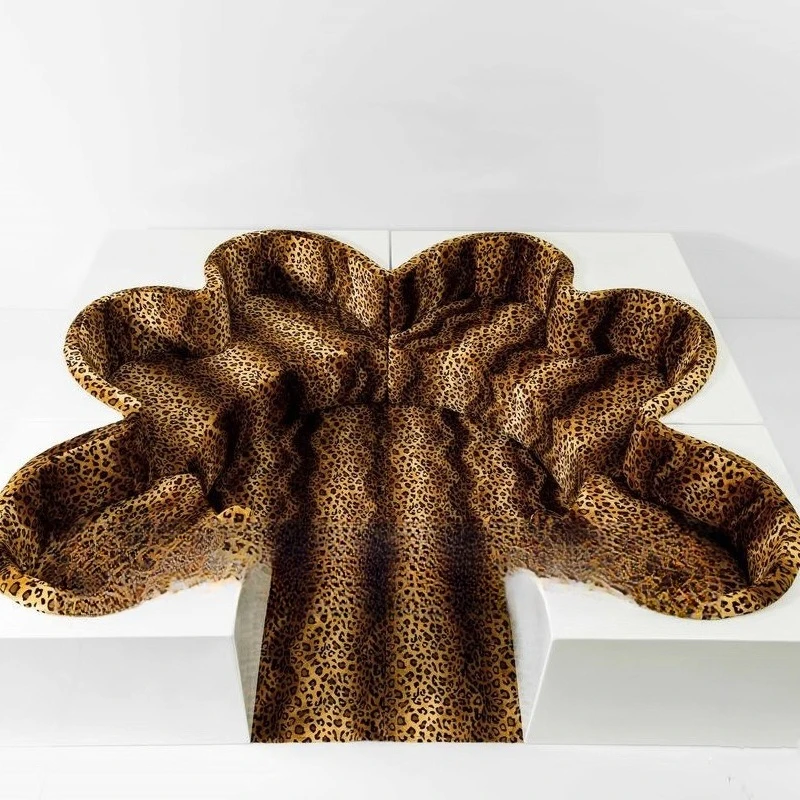 Modular combination solid wood fabric sofa, modern sofa
Modular combination solid wood fabric sofa, modern sofa