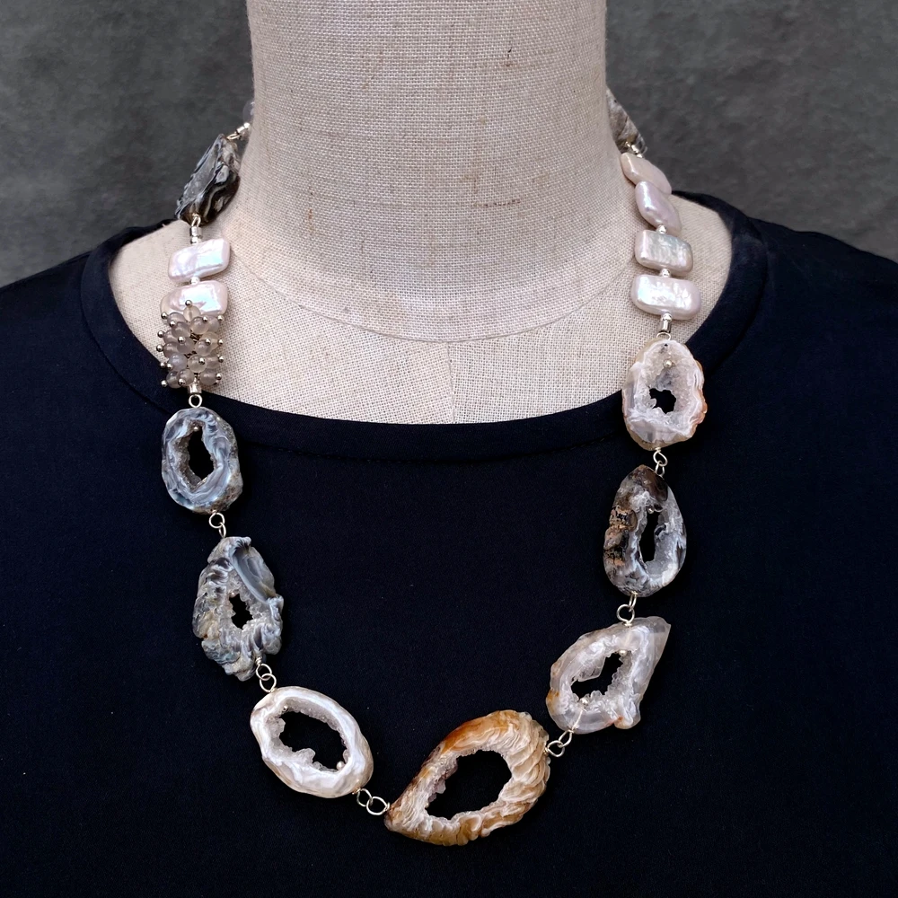kkgem 21''White Biwa Pearl Round Beads 19x28mm Gray Agate Cluster Geode Slice Bead Agate Choker wrap Necklace
kkgem 21''White Biwa Pearl Round Beads 19x28mm Gray Agate Cluster Geode Slice Bead Agate Choker wrap Necklace