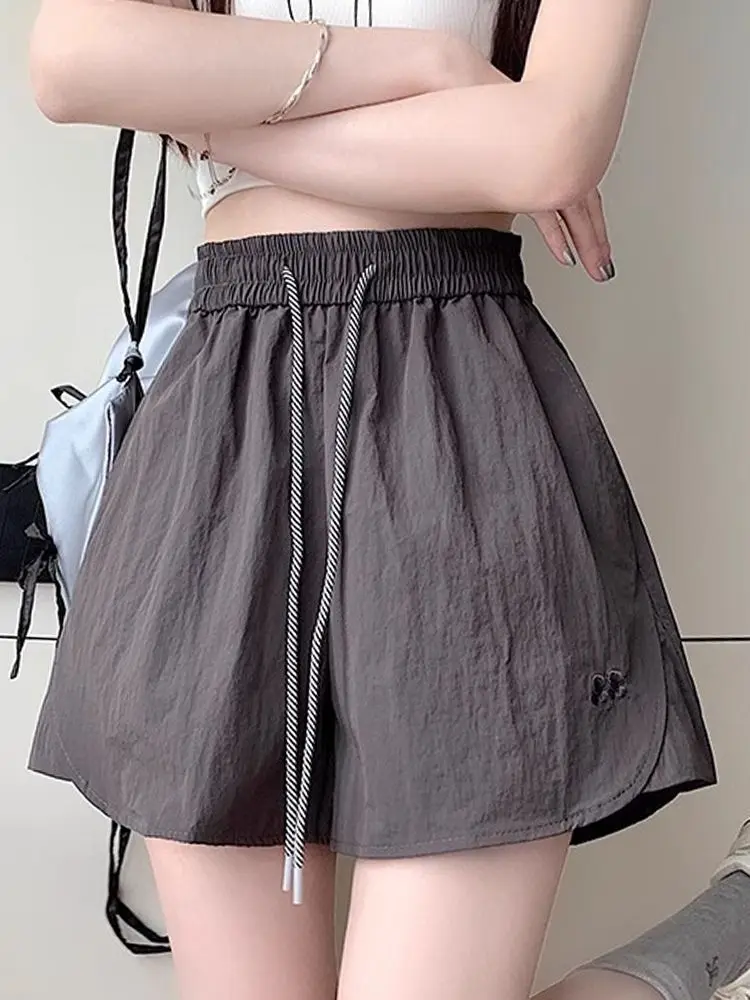 Loose Elastic Waist Shorts Women's Casual Home Yoga Spring Summer Large Size Knitted Cotton Workwear Pants Hot Pants E9033
Loose Elastic Waist Shorts Women's Casual Home Yoga Spring Summer Large Size Knitted Cotton Workwear Pants Hot Pants E9033