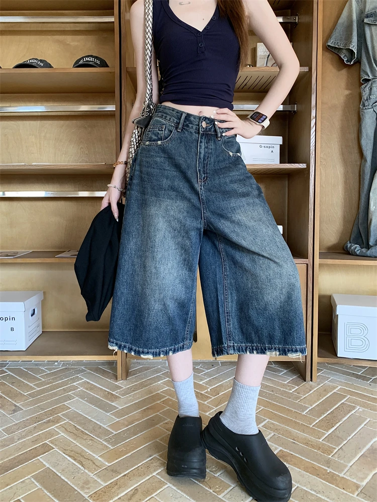 Retro American Blue Hole Wide Leg Denim Jeans Women Summer High Waist Slimming Seven-Foot Shorts Loose Straight Leg Pants
Retro American Blue Hole Wide Leg Denim Jeans Women Summer High Waist Slimming Seven-Foot Shorts Loose Straight Leg Pants