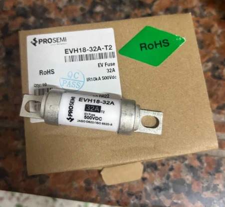 1PCS/LOT EVH18-32A-T2 EVH18-32A 32A EVH18-50A-T2 EVH18-50A 50A 500VDC FUSE PRO SEMI
1PCS/LOT EVH18-32A-T2 EVH18-32A 32A EVH18-50A-T2 EVH18-50A 50A 500VDC FUSE PRO SEMI