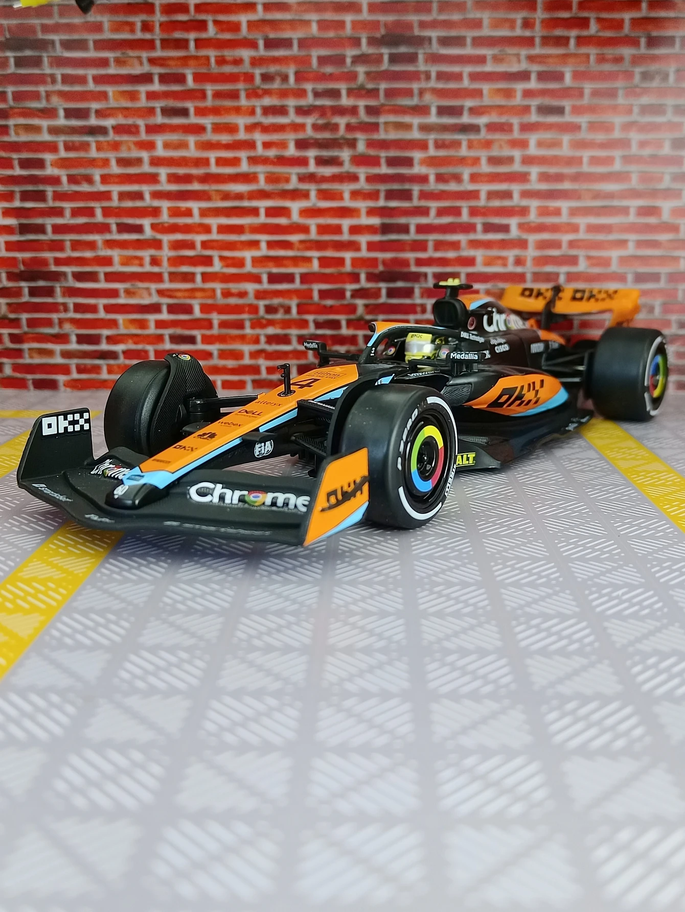 CCA 1:24 Mclaren MCL60 rally car alloy model No.4 No.81 driver car ornaments collection for boyfriend
CCA 1:24 Mclaren MCL60 rally car alloy model No.4 No.81 driver car ornaments collection for boyfriend