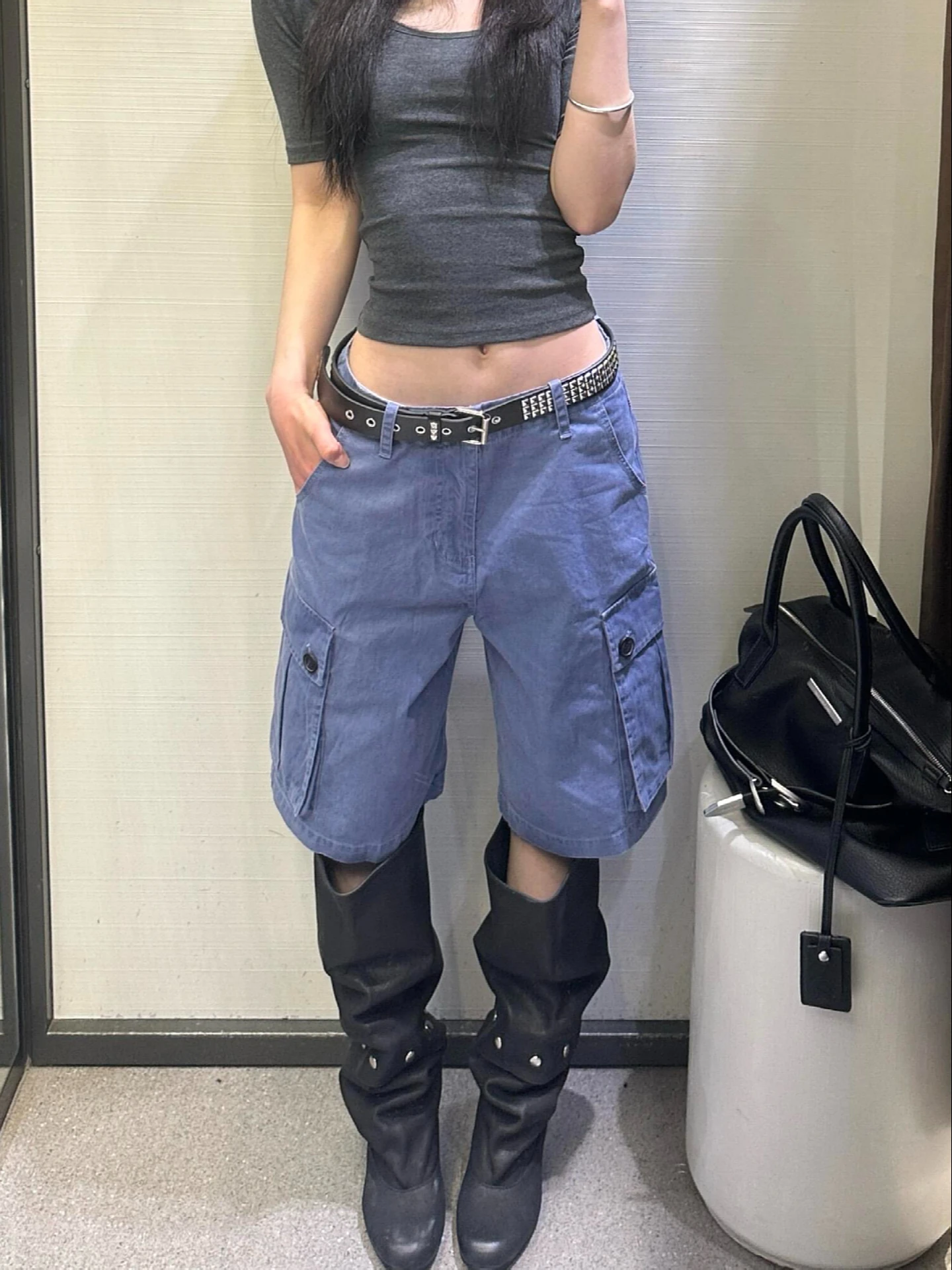 plus Size American Retro Blue Large Pocket Workwear Five-Point Pants Women Summer New Loose Wide Leg Short Pants
plus Size American Retro Blue Large Pocket Workwear Five-Point Pants Women Summer New Loose Wide Leg Short Pants