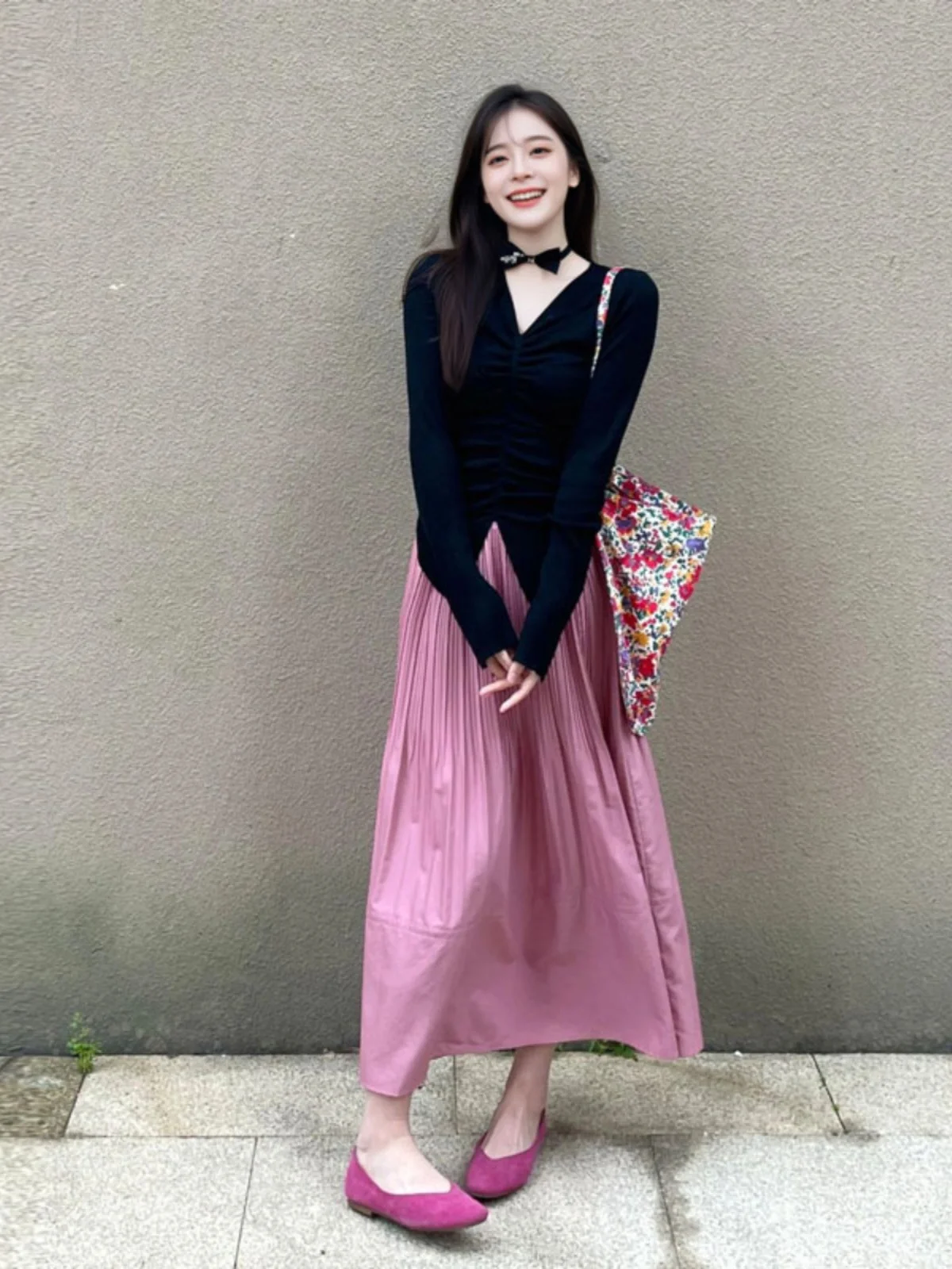 Korean Style Two-Piece Set Spring Fashion Half-Skirt Top Ensemble Comfortable Cotton V-Neck Long Sleeve Short Length Skirt
Korean Style Two-Piece Set Spring Fashion Half-Skirt Top Ensemble Comfortable Cotton V-Neck Long Sleeve Short Length Skirt