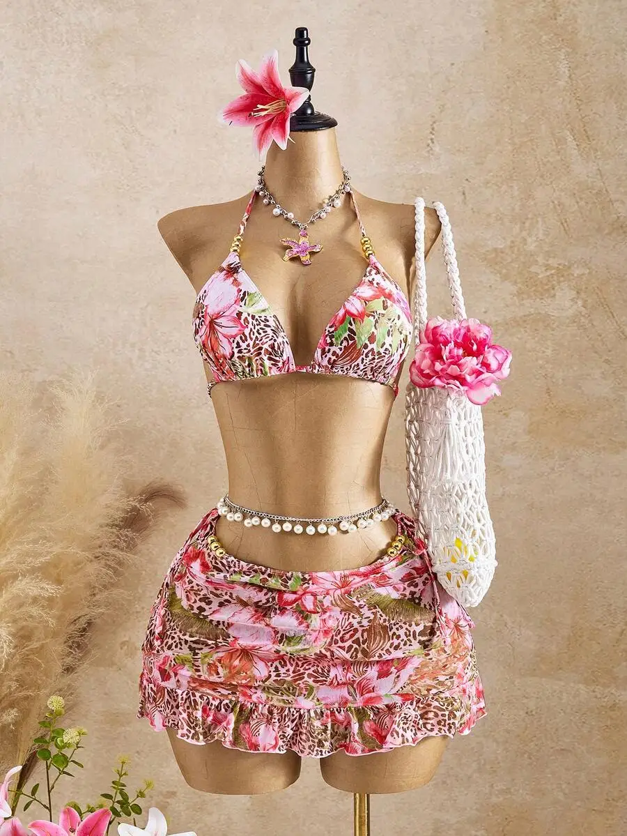 Leopard Floral Print Triangle Halter Frill Trim Women Swimsuit Set
Leopard Floral Print Triangle Halter Frill Trim Women Swimsuit Set