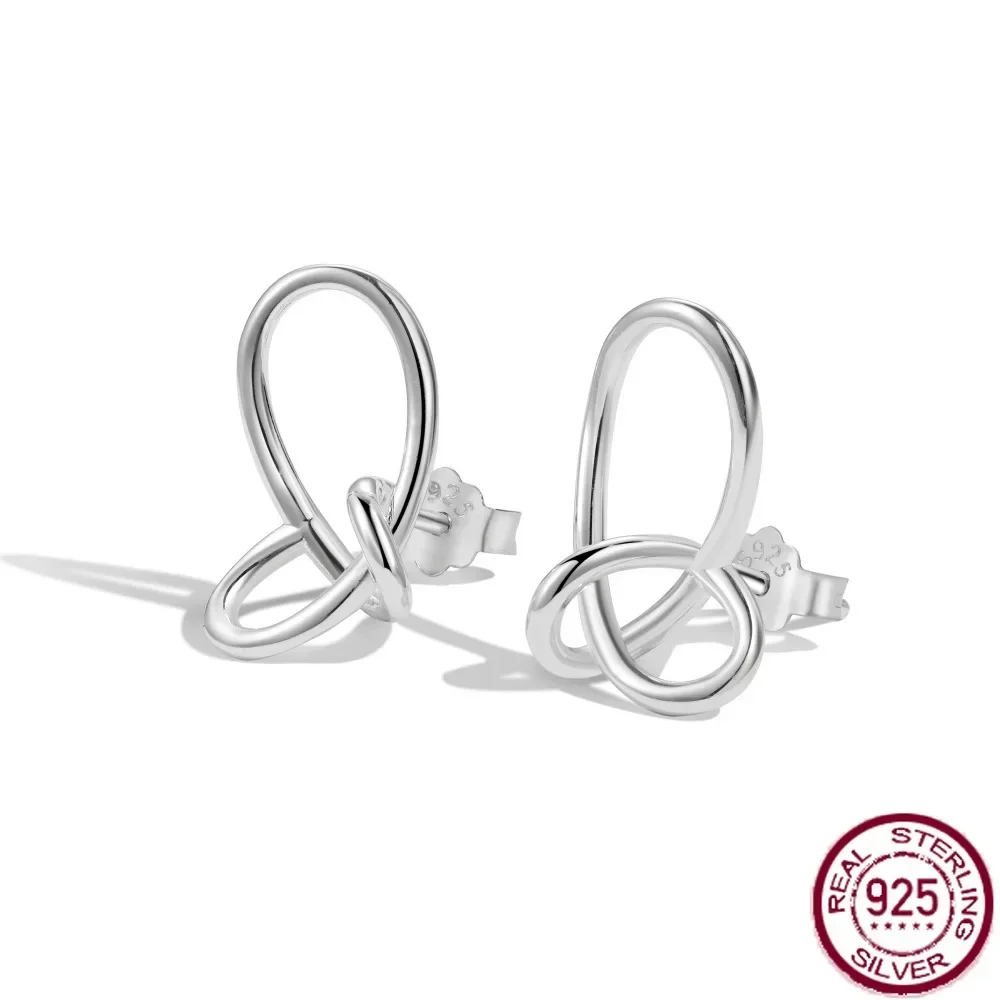 2024New S925 Pure Silver Ear Stud Women's Butterfly Wings with Symmetric and Simple Hollow Line Women's Wedding Jewelry
2024New S925 Pure Silver Ear Stud Women's Butterfly Wings with Symmetric and Simple Hollow Line Women's Wedding Jewelry