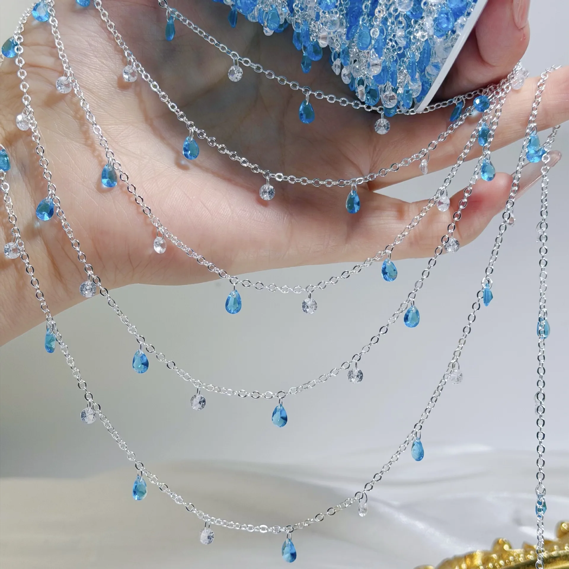 0.51/2 M Summer Blue Clear Crystal Drop Beading Chains Copper Plating Chains For DIY Necklace Bracelet Anklet Making Accessories
0.51/2 M Summer Blue Clear Crystal Drop Beading Chains Copper Plating Chains For DIY Necklace Bracelet Anklet Making Accessories
