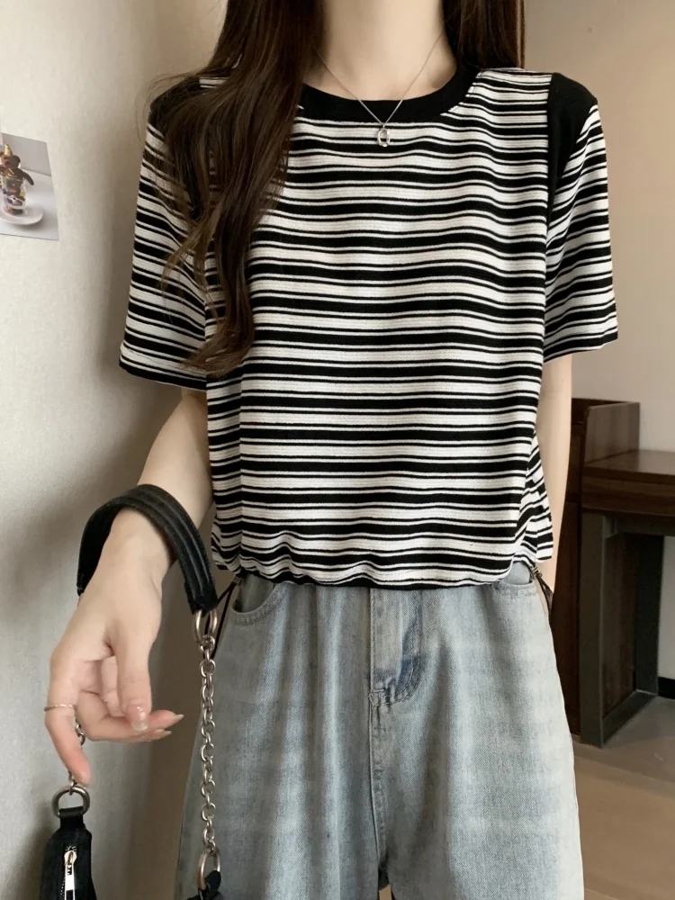 Slimming Stripe T-Shirt Women's Summer New Style plus Size Short Sleeve Drawstring Shoulder Width Regular Length round Neck Top
Slimming Stripe T-Shirt Women's Summer New Style plus Size Short Sleeve Drawstring Shoulder Width Regular Length round Neck Top