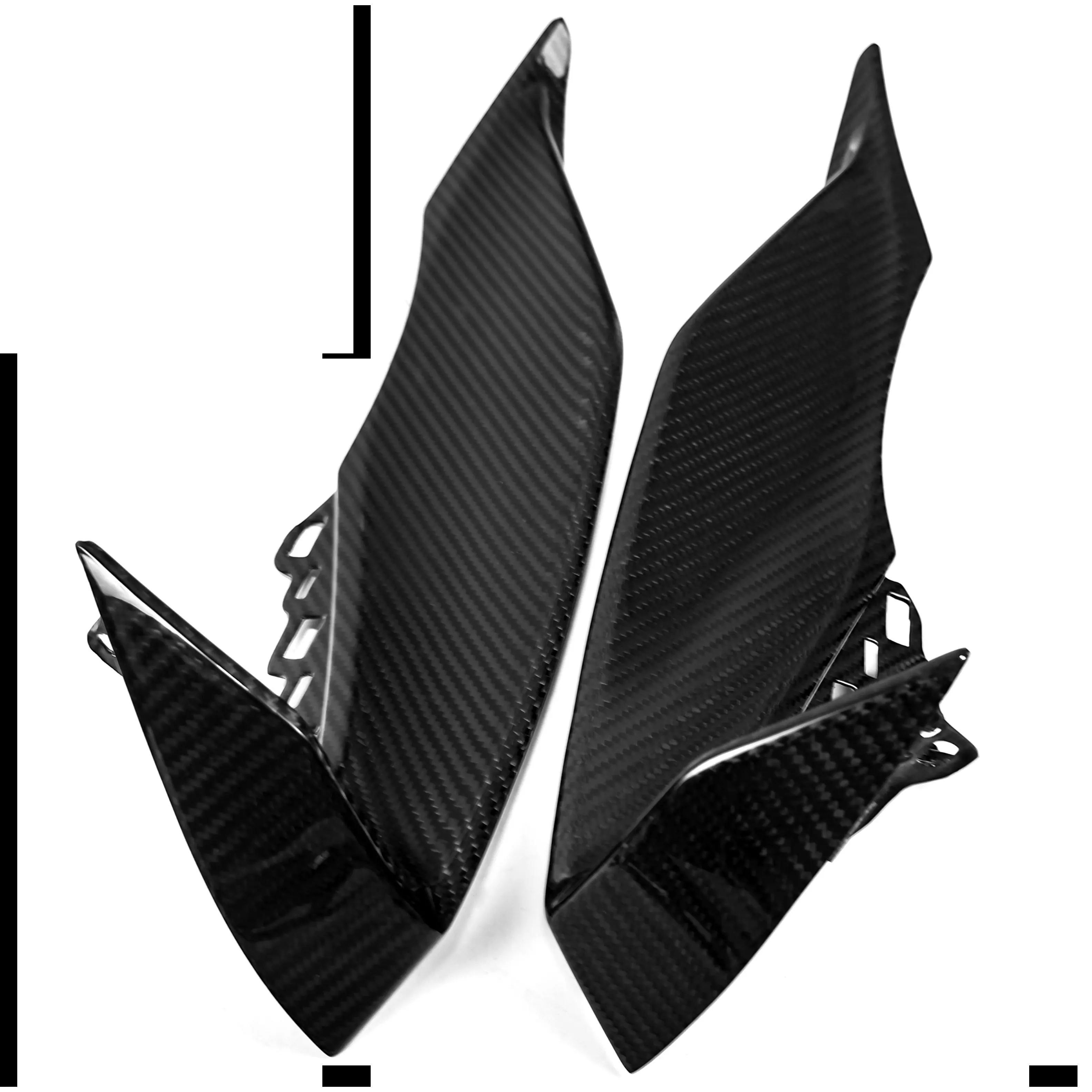 Motorcycle Left And Right Deflector Fairings, Made Of 3K Twill Carbon Fiber, Suitable For 2020 And Later For YZF-R1.
Motorcycle Left And Right Deflector Fairings, Made Of 3K Twill Carbon Fiber, Suitable For 2020 And Later For YZF-R1.