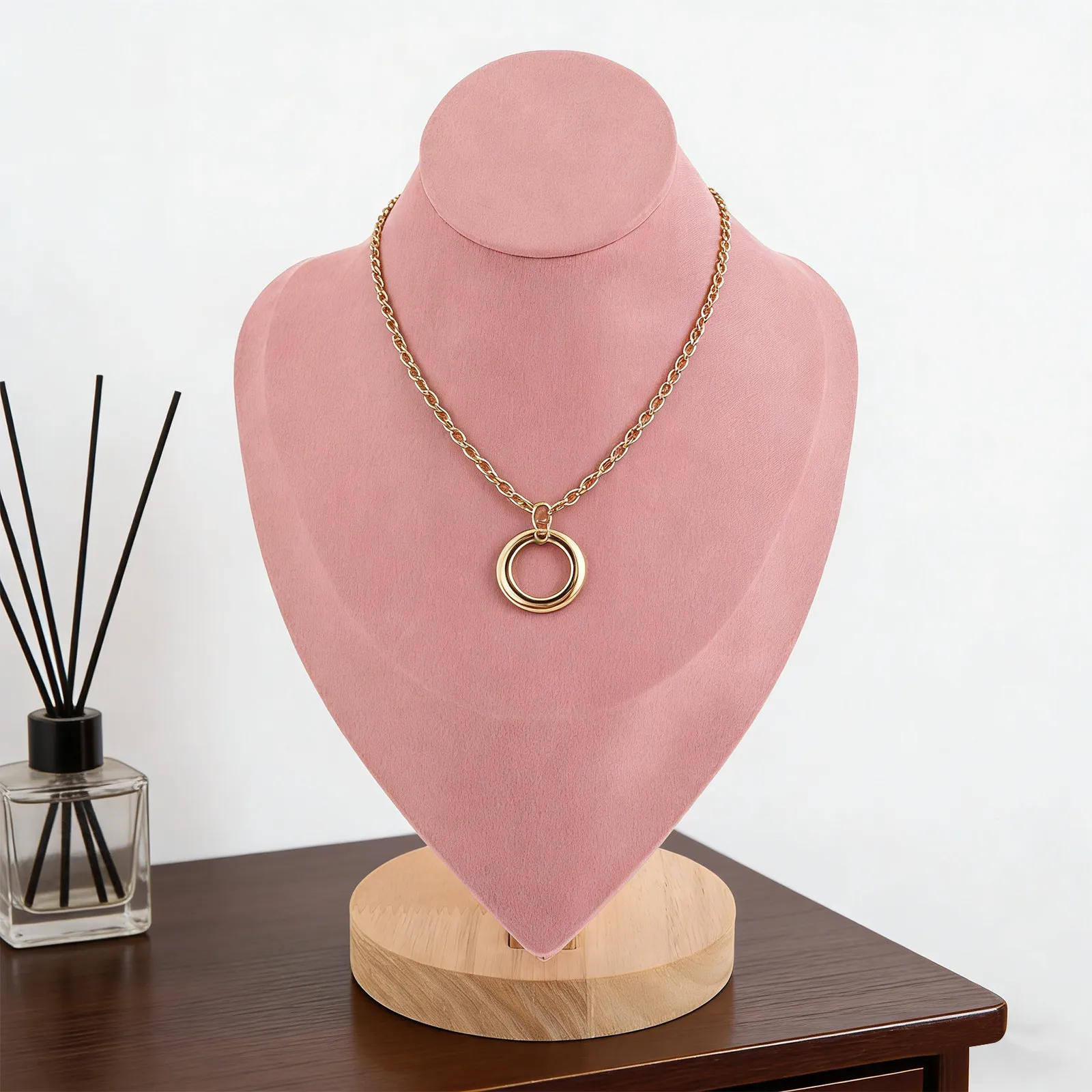 Розовая подставка-манекен для украшений: элегантный органайзер для колье и подвесок для дома и магазина, стойка для хранения цепочек
Розовая подставка-манекен для украшений: элегантный органайзер для колье и подвесок для дома и магазина, стойка для хранения цепочек