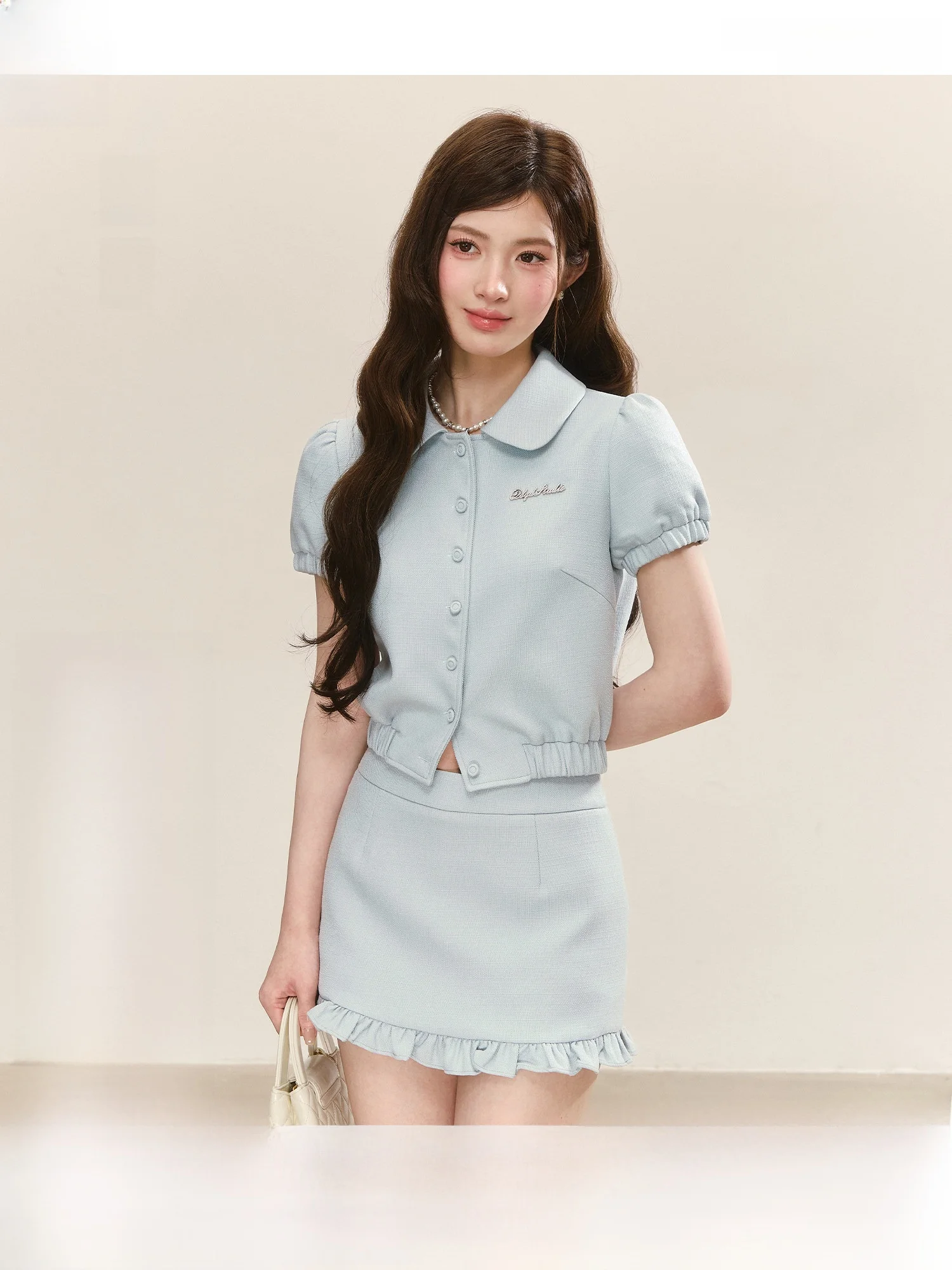 QDQD Sweet Blue Elastic Waist Short Set Summer New Style Doll Collar Versatile Short Skirt Bubble Sleeve Shirt Polyester Fiber
QDQD Sweet Blue Elastic Waist Short Set Summer New Style Doll Collar Versatile Short Skirt Bubble Sleeve Shirt Polyester Fiber