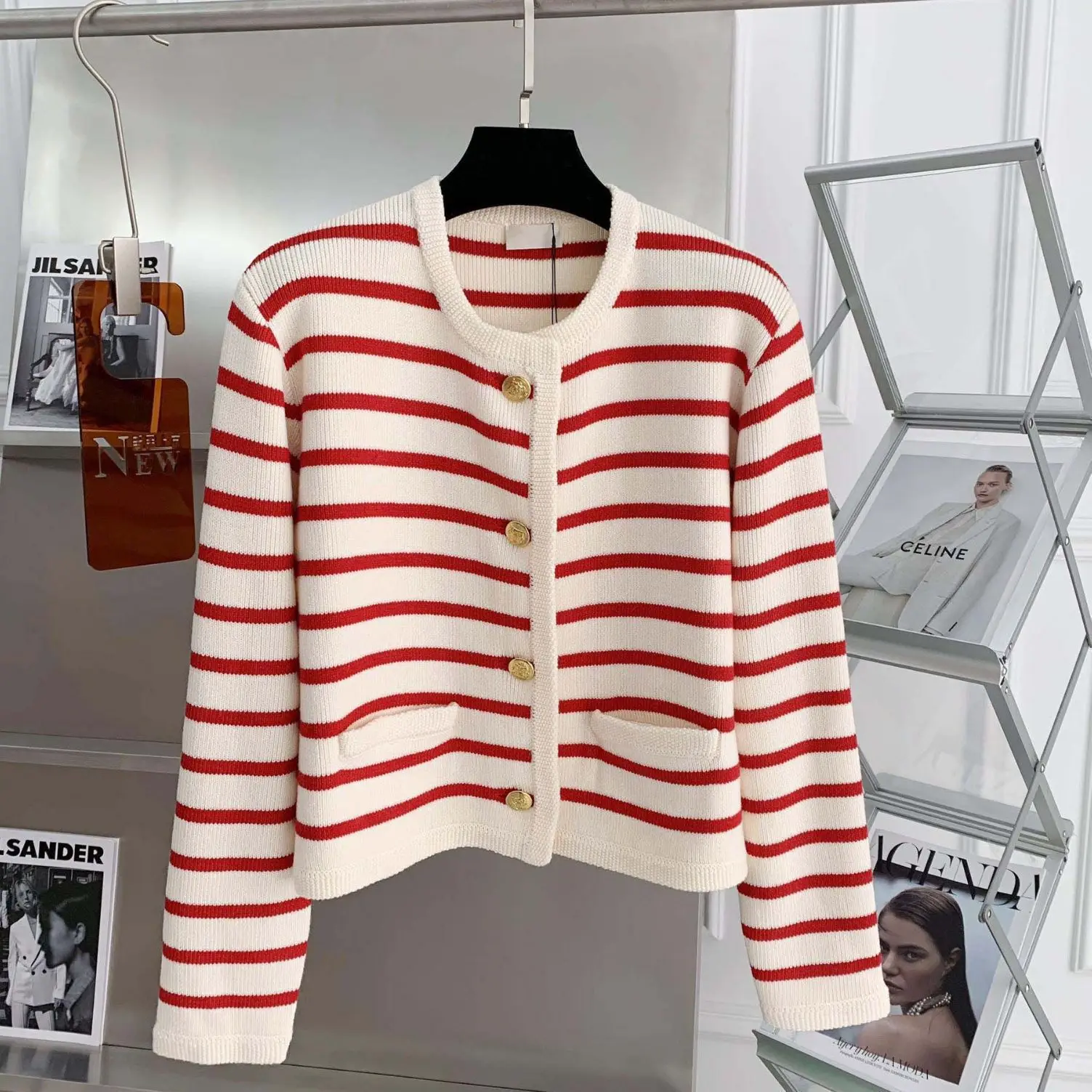 Fashion Casual Striped Knitted Cardigan Women's Autumn and Winter Loose Short Round Neck Sweater Jacket
Fashion Casual Striped Knitted Cardigan Women's Autumn and Winter Loose Short Round Neck Sweater Jacket
