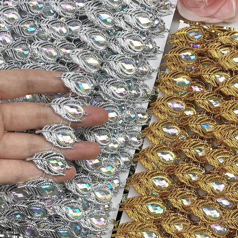 4 Yards 3cm Wide Gold Silver Peacock Feather Rhinestone Lace Trim for Sewing Accessories Wedding Decoration DIY Craft Supplies
4 Yards 3cm Wide Gold Silver Peacock Feather Rhinestone Lace Trim for Sewing Accessories Wedding Decoration DIY Craft Supplies