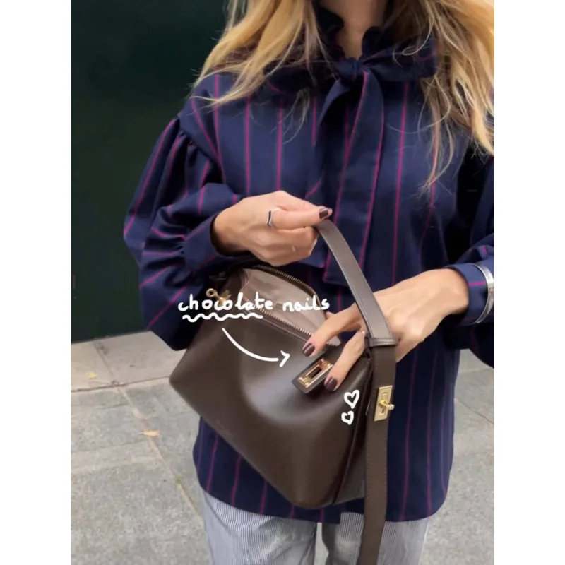 Woman Unique Striped Lace Up Bow Stand Up Collar Top Fashion Casual Bubble Sleeve Single Breasted Shirt New Chic Outerwear
Woman Unique Striped Lace Up Bow Stand Up Collar Top Fashion Casual Bubble Sleeve Single Breasted Shirt New Chic Outerwear