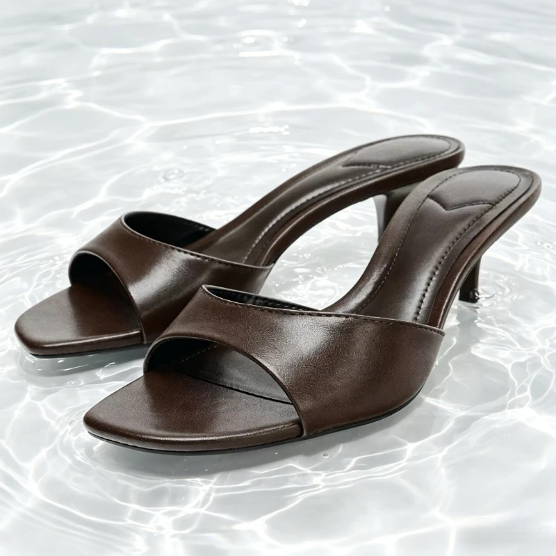2026 Summer Brown PU Leather Kitten Heel Mules Women Retro Square Toe Slide Sandals Comfortable Commuting Open Toe Heeled Sandal
2026 Summer Brown PU Leather Kitten Heel Mules Women Retro Square Toe Slide Sandals Comfortable Commuting Open Toe Heeled Sandal