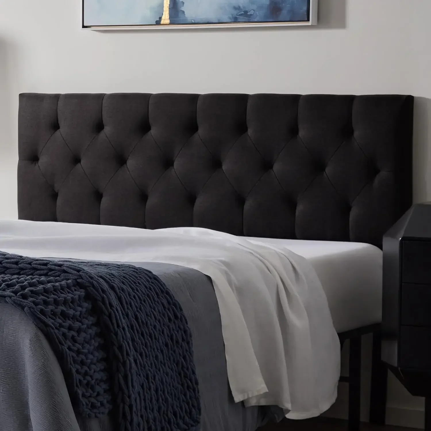 Mid-Rise Upholstered Headboard Diamond Tufted Padded Polyester Adjustable Height from 34” to 46” Easy Assembly Bed Fra
Mid-Rise Upholstered Headboard Diamond Tufted Padded Polyester Adjustable Height from 34” to 46” Easy Assembly Bed Fra