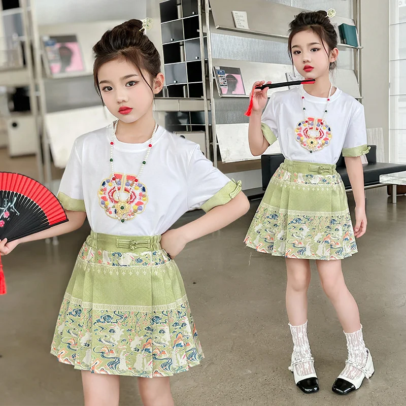 Modern Ming Dynasty Hanfu Toddler Girl Summer Chinese Style Traditional Short Sleeve Shirt Tops Pleated Skirt Outfit Children
Modern Ming Dynasty Hanfu Toddler Girl Summer Chinese Style Traditional Short Sleeve Shirt Tops Pleated Skirt Outfit Children