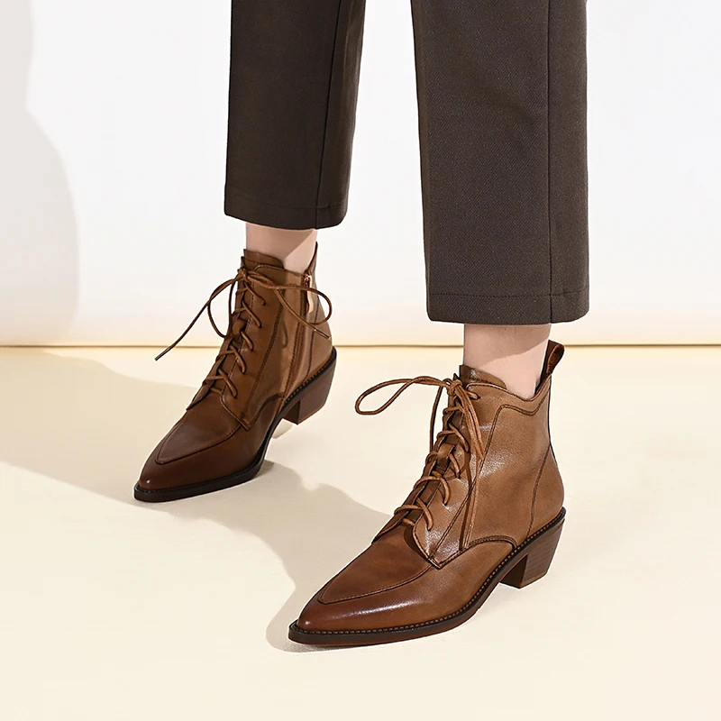 2024 Genuine Leather Retro Mature Women Ankle Boots Pointed Toe Lace-Up Thick Heels Shoes Woman Autumn Winter Office Boot Shoe
2024 Genuine Leather Retro Mature Women Ankle Boots Pointed Toe Lace-Up Thick Heels Shoes Woman Autumn Winter Office Boot Shoe